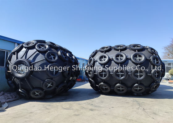 Qualidade ISO 17357 Compliant Natural Rubber Pneumatic Rubber Fender with 50Kpa/80kpa Working Pressure for Marine Protection fábrica