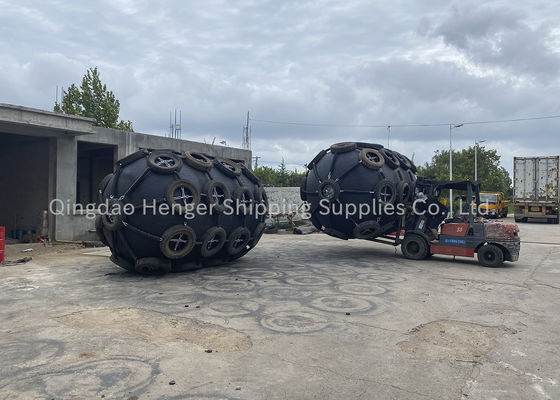 Qualidade Para-choque de flutuação 80kpa de Marine Sling Type Pneumatic Rubber fábrica