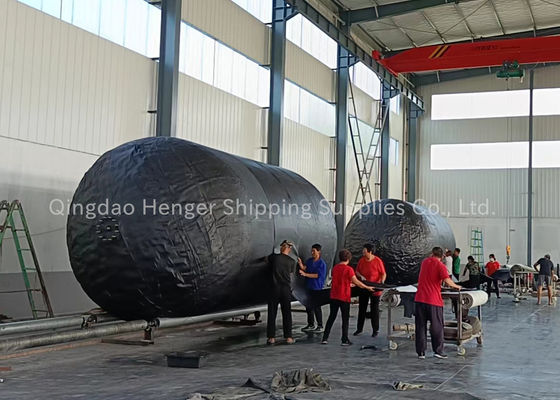 Qualidade Yokohama Type Inflatable Rubber Fender 50kpa for Ship Docking fábrica