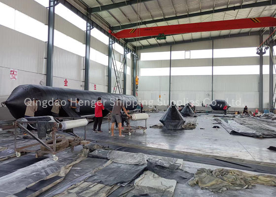 Qualidade ISO 14409 Airbag de borracha marítima certificada com 4-12 camadas para lançamento e atracação de navios fábrica