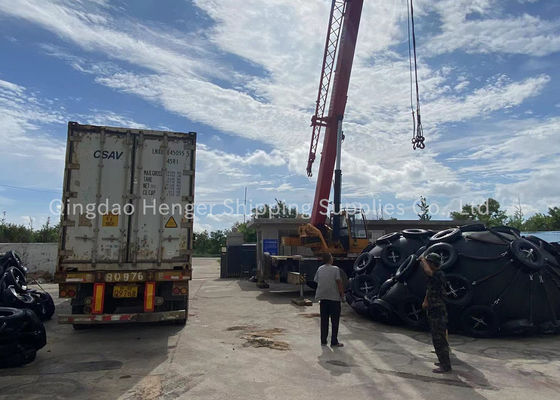 Qualidade Pára-choques de borracha infláveis ​​para barcos com bolas de borracha fábrica