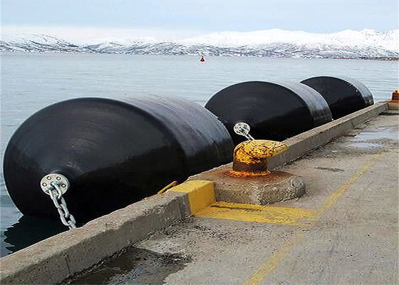 Qualidade A corrente de superfície do plutônio monta pneus a pulverização líquida de EVA Foam Filled Fender Polyurea fábrica