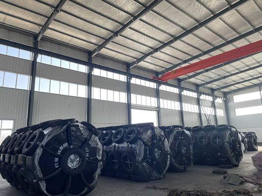 Qualidade para-choque enchido espuma de 2X4m com espessura da densidade 19mm Polyurea do ³ da rede 70kg/M da corrente fábrica