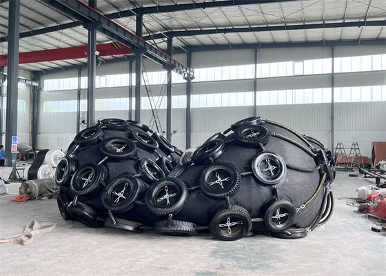 Qualidade Fenders de borracha tipo Jetty Fenders de borracha tipo Marine Floating Pneumatic Fender Inflatable fábrica