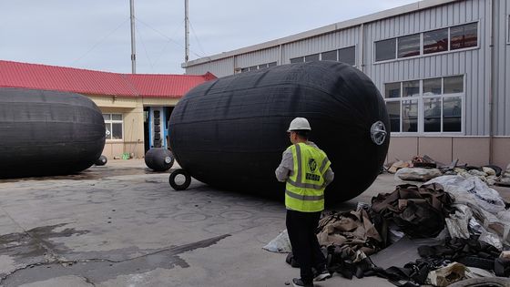 Qualidade Fenda pneumática de borracha de Yokohama com resistência à tração ≥ 15 MPa fábrica