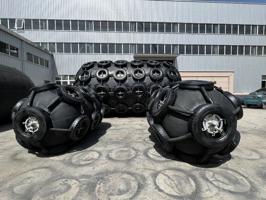 Qualidade Fenda de borracha pneumática preta personalizada Alta durabilidade fábrica