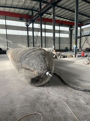 Qualidade ISO 14409:2011 Airbag certificado para lançamento de navios com 6 a 10 anos de vida útil e faixa de diâmetro de 0,8 m a 3,0 m para aplicações marítimas fábrica