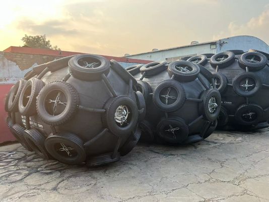 Qualidade Fender de borracha pneumática de boa qualidade STS 50Kpa preto Fender de tipo Yokohama fábrica