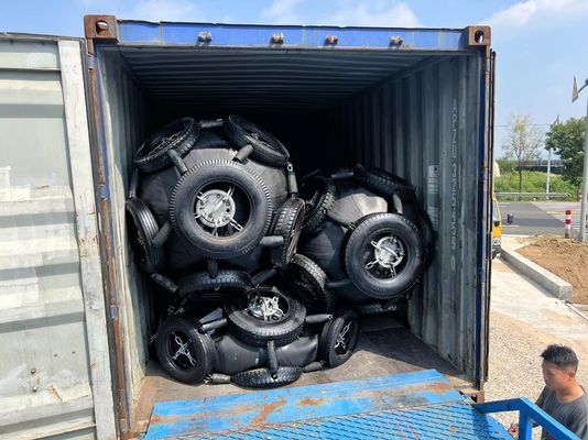 Qualidade Navios Redes / Sling Tipos Fender de borracha pneumática 50kpa / 80kpa Inflável fábrica