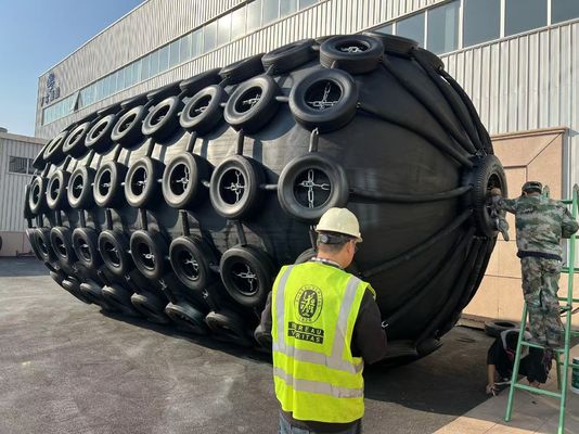 Qualidade Certificado BV Fender pneumático de borracha com pressão interna inicial de 50 Kpa/80 Kpa fábrica