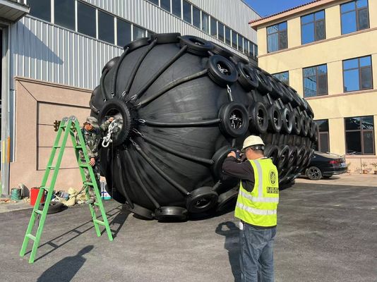 Qualidade Performance Cylinder de borracha preta Pneumática de embarcação docking fenders fábrica