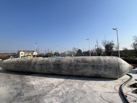 Qualidade resistência Borracha e fibra sintética Airbag de borracha marinha Excelente Pressão de explosão 0,3 MPa a 0,5 MPa Ideal para aplicações marítimas fábrica