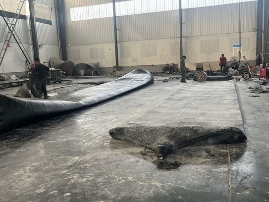 Qualidade Resistência Borracha e Fibra Sintética Airbag de Borracha Marinha Inflado Usando Ar Comprimido Ideal Para Aplicações de Elevação e Lançamento Marítimo fábrica