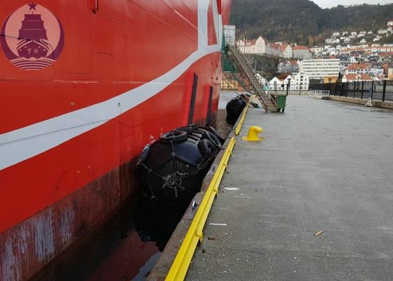 Qualidade Pára-choques de borracha pneumáticos do barco marinho industrial, pára-choques de borracha infláveis do protetor do mar fábrica