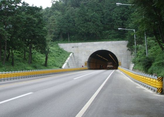Qualidade Barreira de segurança do rolo da segurança da cor vermelha, barreira da estrada do rolo da entrada do túnel fábrica