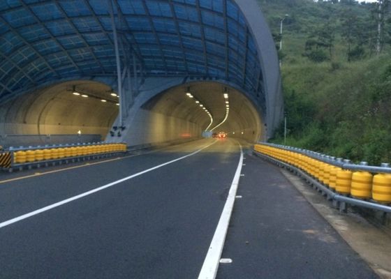 Qualidade Luz - material de compostos refletindo do polímero da barreira do rolo da segurança do corrimão fábrica