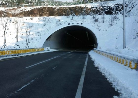 Qualidade Barreira de segurança resistente do veículo do rolo da estrada anti - corrosão química fábrica