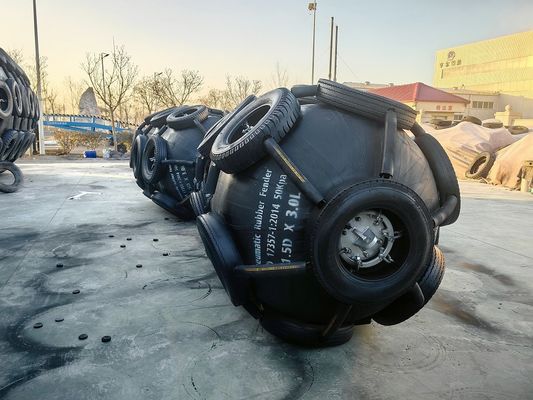 Qualidade Absorção de energia 300-5000KJ Fender de borracha pneumática Boa resistência à abrasão Partes marítimas fábrica