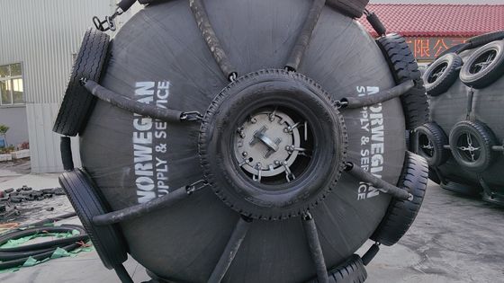 Qualidade Proteção de navios de atracação pneumática do fender antienvelhecimento OEM fábrica