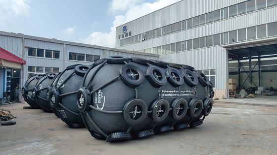 Qualidade Proteção de navios de atracação pneumática do fender antienvelhecimento OEM fábrica