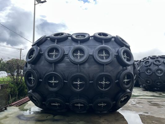 Qualidade Rede de Pneus para Correntes 50Kpa 80Kpa Defensas de Borracha Ideal para Transporte Comercial e Instalações de Doca Oferecendo Amortecimento de Impacto fábrica