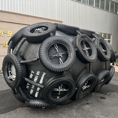 Qualidade ISO 17357 Certified Natural Rubber Pneumatic Fender with 50Kpa Working Pressure for Marine Safety fábrica