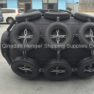 Qualidade Yokohama Net-Type Floating Pneumatic Marine Rubber Fenders 50/80kpa Chain Tire Net Ship-to-Ship / Port ISO 17357 Todas as cores fábrica