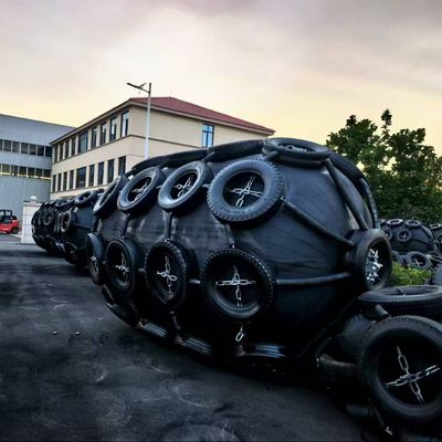 Qualidade Defensas pneumáticas de borracha ISO17357 para proteção contra colisões marítimas fábrica