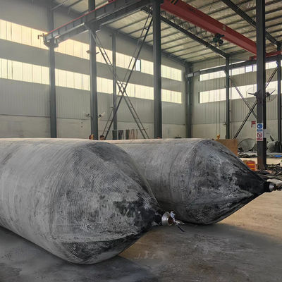 Qualidade Marine Rubber Airbag with Integrated Inflation Hose Connection for Quick Air Supply in 0.8-3 M Diameter and 4-25 M Length fábrica