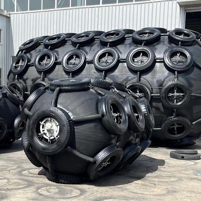 Qualidade Heavy Duty Pneumatic Rubber Fender Offering Excellent Performance in Protecting Marine Vessels and Facilities fábrica