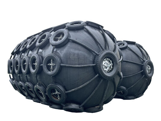 Qualidade Válvula de segurança incluída para para-lamas pneumáticos de borracha, oferecendo resistência às intempéries e guarda-corpo tipo rolo anti-colisão para segurança no atracamento de navios. fábrica