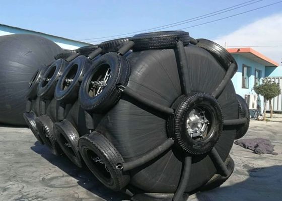 Qualidade Hot Dip Galvanized Foam Filled Fender with 10 Years Using Life and High Energy Absorption for Marine Safety fábrica