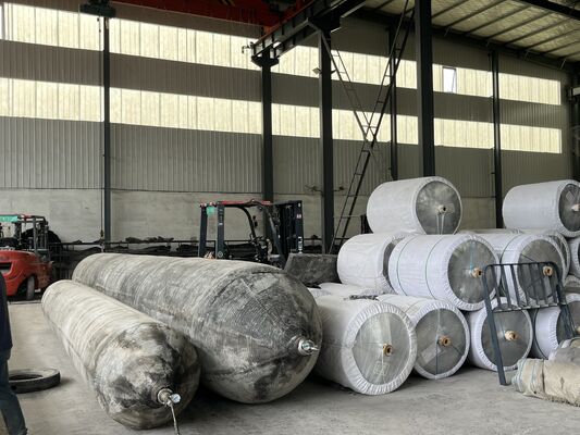 Qualidade Marine Rubber Airbag with High Grip Surface Pattern for Stable Shipyard Positioning in 0.8-3 M Diameter and 4-25 M Length fábrica