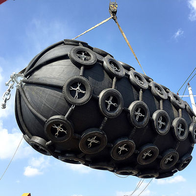 Qualidade ISO 17357 Compliant High Elasticity Natural Rubber Pneumatic Rubber Fender for Port Anti-Collision Use fábrica