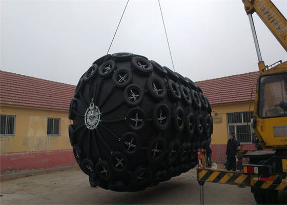 Qualidade Marine Fender Durable pneumática de borracha natural 0.05MPa e 0.08MPa para Pier And Vessels fábrica