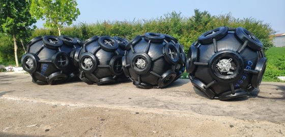 Qualidade Borracha natural de flutuação do para-choque marinho pneumático para a amarração do embarcadouro do navio de carga fábrica