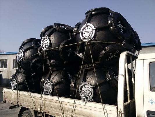 Qualidade Redes da corda que flutuam o tipo pneumático para-choque de Marine Fender d dos para-choques de borracha pneumáticos fábrica