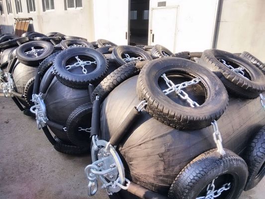 Qualidade Rede pneumática de flutuação inflável de Yokohama Marine Rubber Fender With Chain fábrica