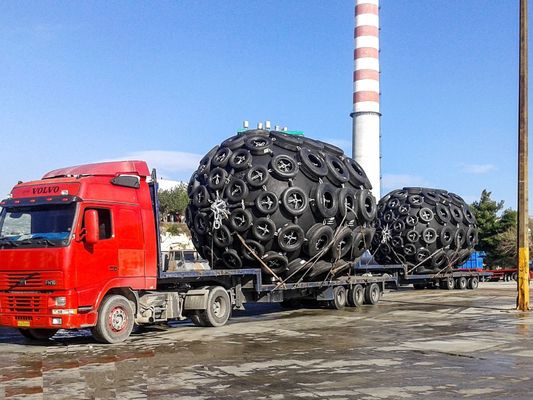 Qualidade Redes da corda que flutuam o tipo pneumático para-choque de Marine Fender d dos para-choques de borracha pneumáticos fábrica
