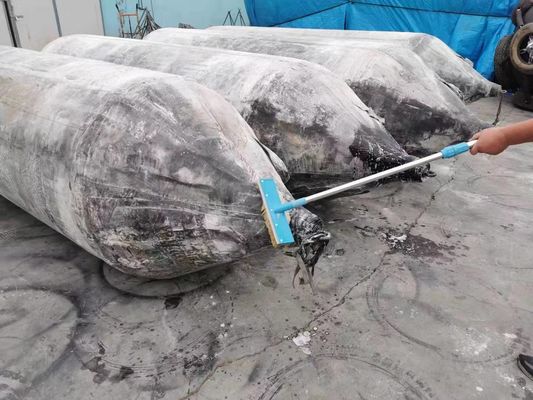 Qualidade As bolsas a ar de borracha de levantamento pesadas da baixa pressão usaram Marine Airbag de borracha fábrica