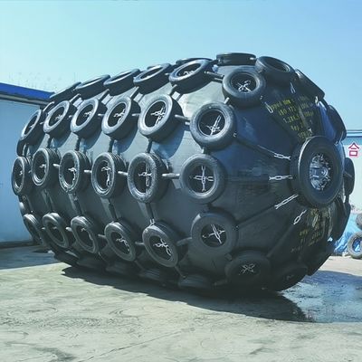 Qualidade ISO17357 Compliant Pneumatic Rubber Fender with Customized 0.3-4.8 M Size and 50kpa & 80kpa Pressure for Marine Applications fábrica