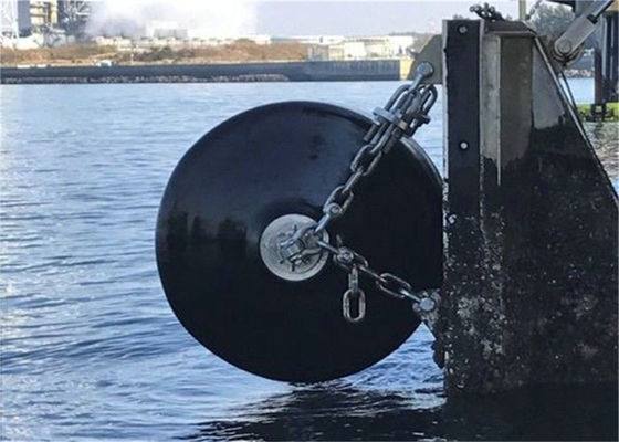 Qualidade Hot Dip Galvanized Foam Filled Fender with High Energy Absorption and Maintenance-free Design for Marine Vessel Protection fábrica