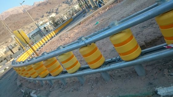 Qualidade Barreira anticolisão de gerencio da proteção de EVA Roller Guardrail System Rolling da entrada de automóveis fábrica