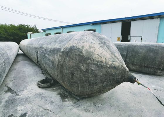 Qualidade ISO 14409:2011 Airbag certificado para lançamento de navios com duração de 6-10 anos e faixa de diâmetro de 0,8 m a 3,0 m para aplicações marítimas fábrica
