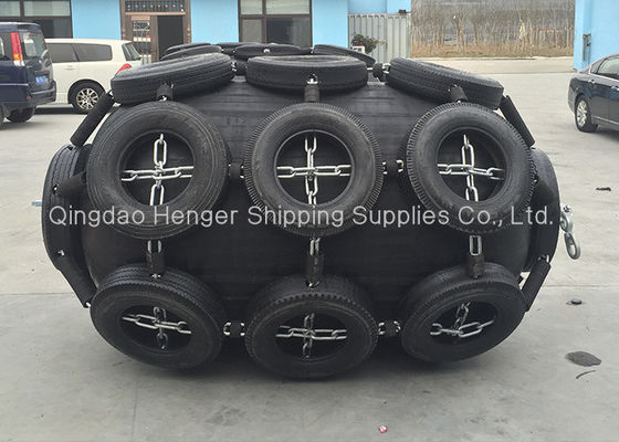 Qualidade ISO17357 Compliant Pneumatic Rubber Fender with Customized 0.3-4.8 M Size and 50kpa & 80kpa Pressure for Marine Applications fábrica