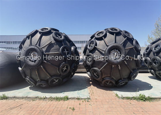 Qualidade ISO 17357 Compliant Natural Rubber Pneumatic Rubber Fender with 50Kpa/80kpa Working Pressure for Marine Protection fábrica