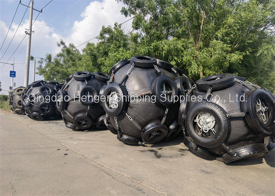 Qualidade ISO 17357 Compliant Natural Rubber Pneumatic Rubber Fender with 50Kpa/80kpa Working Pressure for Marine Protection fábrica